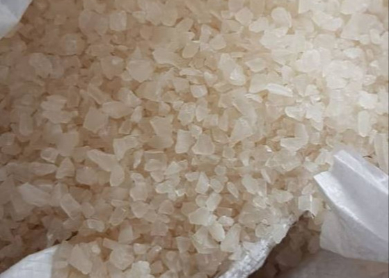 Fabricación de aluminio de Used For Paper del agente del tratamiento de aguas de los pedazos del sulfato del 17%