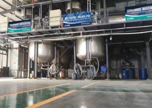 La pequeña cantidad de efecto resistente de agua del pegamento es apresto superficial de acrílico del buen estireno catiónico JH-611