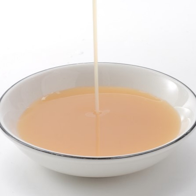 Eficaz emulsión acrílica de estireno catiónico, capa de almidón tiene buena resistencia a la unión cruzada, resistencia al agua, papel corrugado, cartón, cartón blanco, papel artesanal, menor dosis, menor costo.