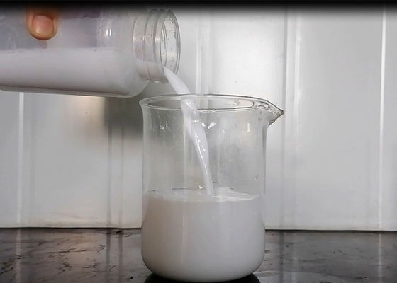 Para la fabricación de papel, papel del cartón y del cartón por la emulsión aniónica JHDA el 30% de la cera