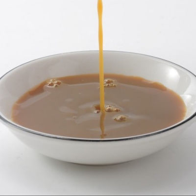 Buen precio JH-611 Agente de dimensionamiento de superficie catiónico líquido a base de SAE para papel de embalaje en línea