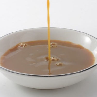 Buen precio Agente de dimensionamiento de superficies ecológico para la producción de papel sostenible Mejora significativamente la resistencia al agua y la resistencia a la rotura del papel de embalaje de cartón corrugado en línea